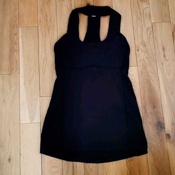 Lululemon tank - Picture 1 of 2